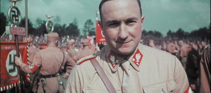 2 oder 3 Dinge, die ich von ihm weiß 2 oder 3 Dinge, die ich von ihm weiß