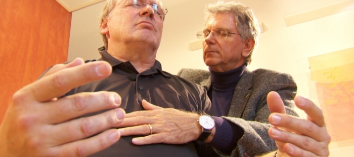 Heilen ohne Pillen und Skalpell? Heilen ohne Pillen und Skalpell?