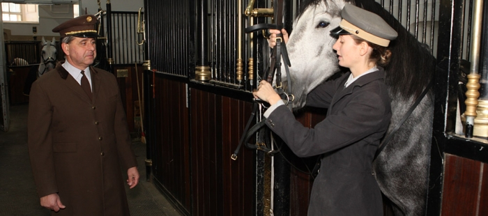 Die spanische Hofreitschule. Eleganz mit Tradition Die spanische Hofreitschule. Eleganz mit Tradition